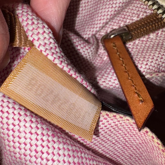 Dooney & Bourke Cream and Brown Shoulder Bag - Picture 5 of 13